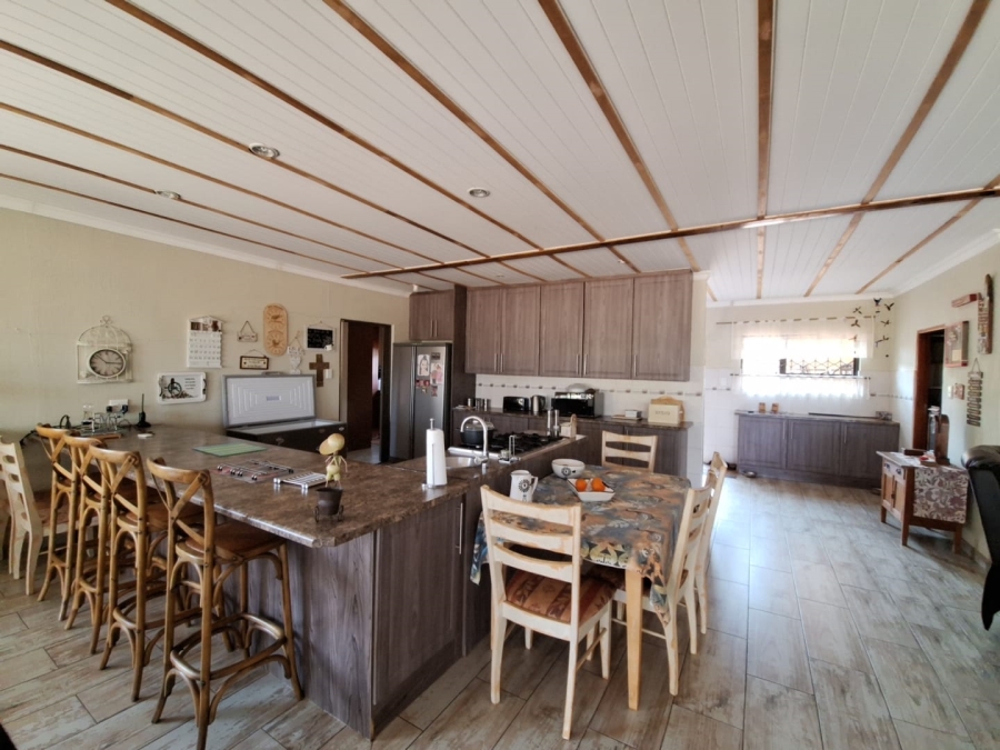 5 Bedroom Property for Sale in Koster North West